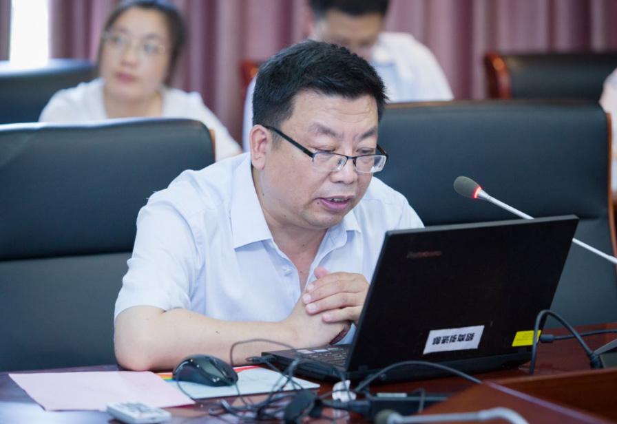 洪明剛.jpg